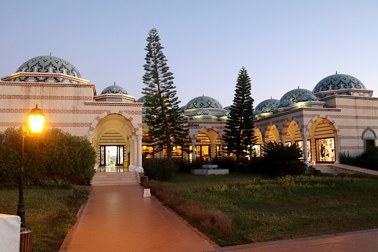 Turcijas viesnīca «Ali Bey Club Park Manavgat» piedāvā iepirkšanās iespēju gan viesnīcā, gan ārpus tās Turcijas viesnīca «Ali Bey Club Park Manavgat» piedāvā iepirkšanās iespēju gan viesnīcā, gan ārpus tās 363075