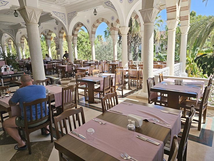 Turcijas viesnīca «Ali Bey Club Park Manavgat» piedāvā ēdienreizēs bagātīgu silto ēdienu izvēli bez cūkgaļas Turcijas viesnīca «Ali Bey Club Park Manavgat» piedāvā ēdienreizēs bagātīgu silto ēdienu izvēli bez cūkgaļas 363286