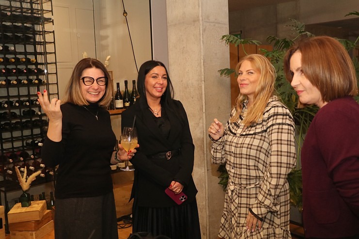 «Coral Travel Latvia» kopā ar Turcijas «Calista Luxury Resort» pulcē ceļojumu konsultantus uz bagātīgām vakariņām «Coral Travel Latvia» kopā ar Turcijas «Calista Luxury Resort» pulcē ceļojumu konsultantus uz bagātīgām vakariņām 367054