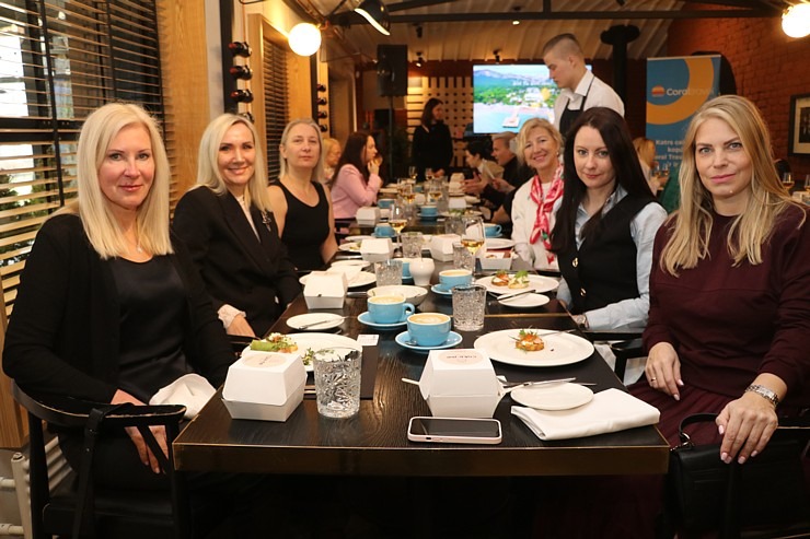 Tūroperators «Coral Travel Latvija» sadarbībā ar Turcijas viesnīcu «Bergiz Hotels & Resort Kemer» rīko Latvijas tūrisma firmām brokastīs 369402