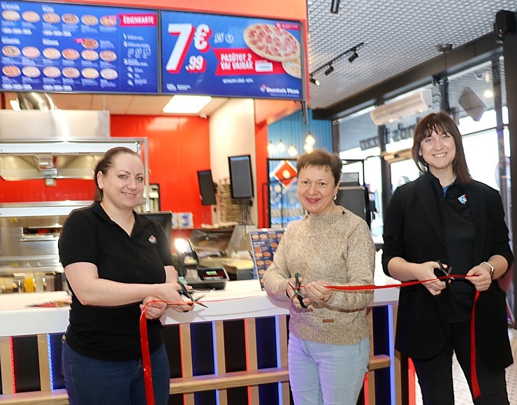 Picēriju tīkls «Dominos Pizza» svinīgi atver piekto restorānu Rīgā - Mežciema Maxima pie B ieejas Picēriju tīkls «Dominos Pizza» svinīgi atver piekto restorānu Rīgā - Mežciema Maxima pie B ieejas 369813