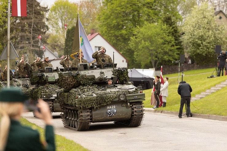 Talsos norisinās Nacionālo bruņoto spēku diena – Brīvības svētki 370776