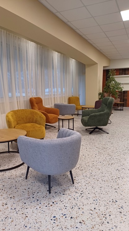 Rehabilitācijas centrā «Jaunķemeri» ir atklāta jauna atpūtas telpa 1.stāvā. Foto: Jaunkemeri.lv 371020