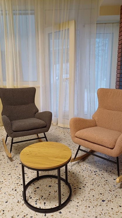 Rehabilitācijas centrā «Jaunķemeri» ir atklāta jauna atpūtas telpa 1.stāvā. Foto: Jaunkemeri.lv 371022