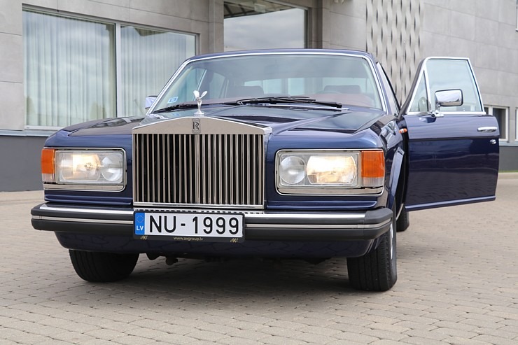 Transfēru ar «Rolls-Royce» spēkratiem kāzām, īpašām sagaidīšanām,  influenceriem piedāvā «Ax Group» 371054