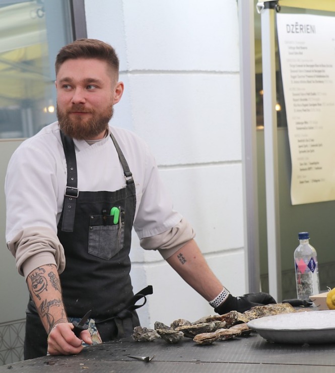 Rīgas restorāns «Buržujs» jau 15. reizi  «Berga bazārā» rīko «Austeru festivālu» 371193
