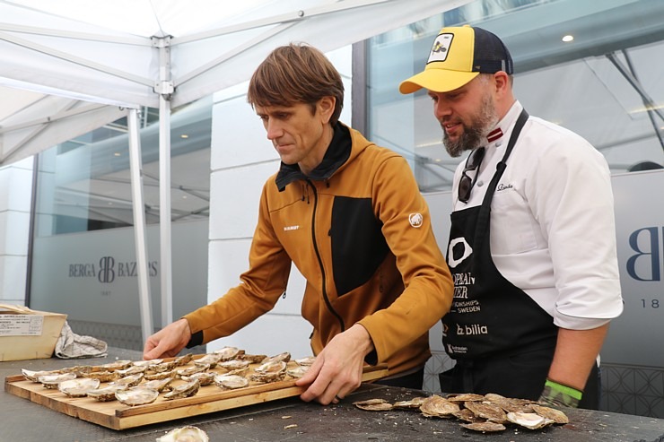 Rīgas restorāns «Buržujs» jau 15. reizi  «Berga bazārā» rīko «Austeru festivālu» 371195