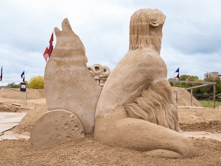 19. Starptautiskā smilšu skulptūru festivāls “Sand Signs 2025” pulcēja 17 meistarus no 11 valstīm. Foto: Raina Šmelde 19. Starptautiskā smilšu skulptūru festivāls “Sand Signs 2025” pulcēja 17 meistarus no 11 valstīm. Foto: Raina Šmelde 371281
