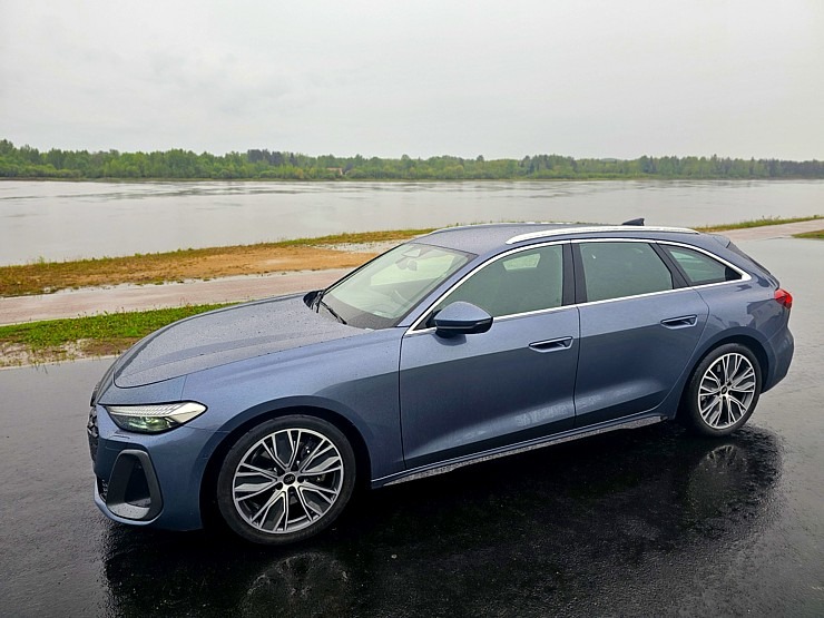 Travelnews.lv apceļo Latviju ar jauno un ceļojumiem draudzīgo «Audi A5 Avant» 371854