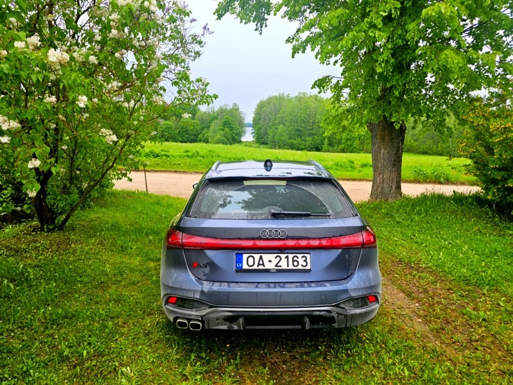 Travelnews.lv apceļo Latviju ar jauno un ceļojumiem draudzīgo «Audi A5 Avant» 371859