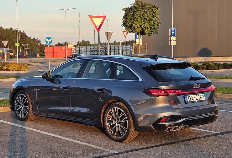 Travelnews.lv apceļo Latviju ar jauno un ceļojumiem draudzīgo «Audi A5 Avant» 371882