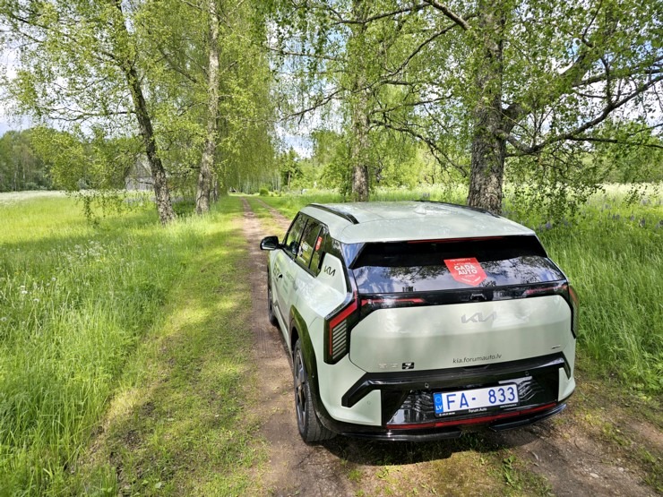 Travelnews.lv ceļo kopā ar «Gada auto» jaunajiem spēkratu pretendentiem 372174