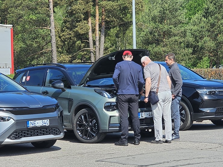 Travelnews.lv ceļo kopā ar «Gada auto» jaunajiem spēkratu pretendentiem 372204