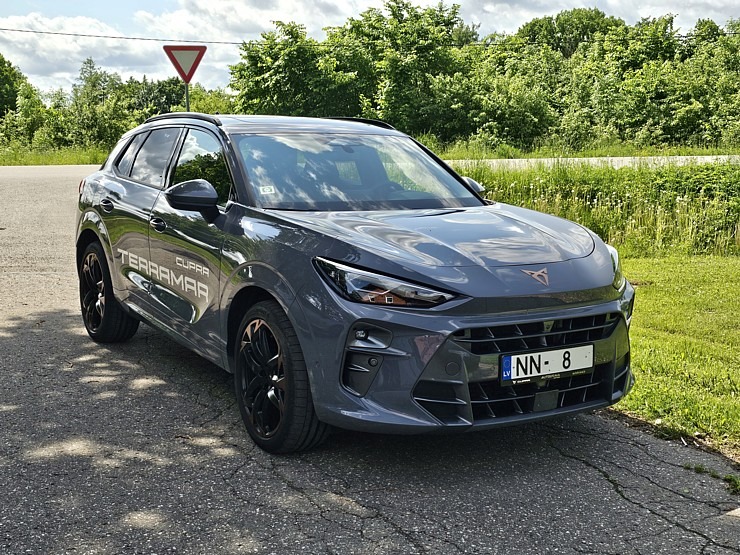 Travelnews.lv ceļo kopā ar «Gada auto» jaunajiem spēkratu pretendentiem 372211