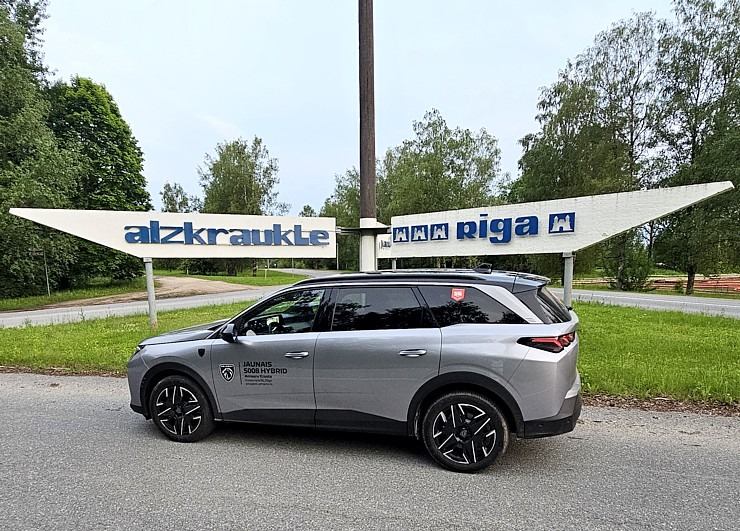 Sadarbībā ar «Europcar Latvija» ceļojam ar jauno septiņvietīgo «Peugeot 5008 GT Hybrid» 372241