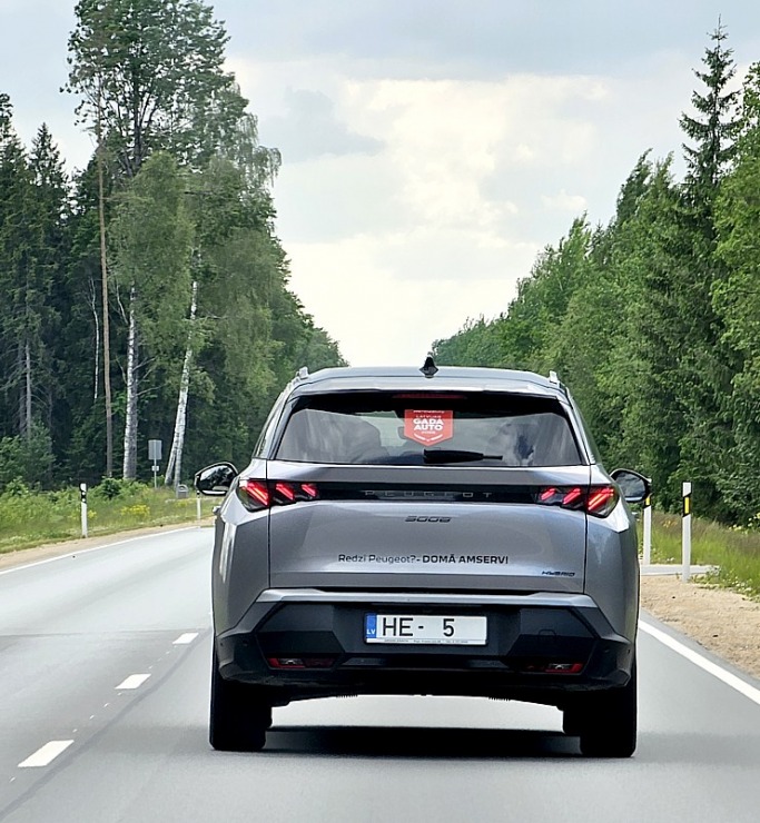 Sadarbībā ar «Europcar Latvija» ceļojam ar jauno septiņvietīgo «Peugeot 5008 GT Hybrid» 372253