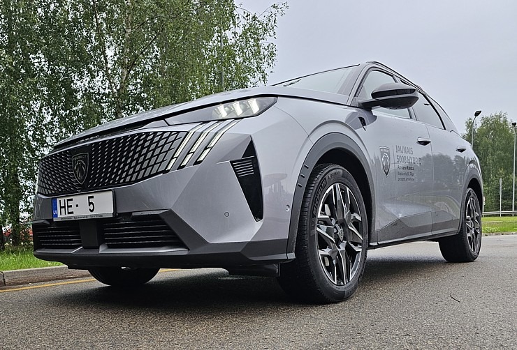 Sadarbībā ar «Europcar Latvija» ceļojam ar jauno septiņvietīgo «Peugeot 5008 GT Hybrid» 372258