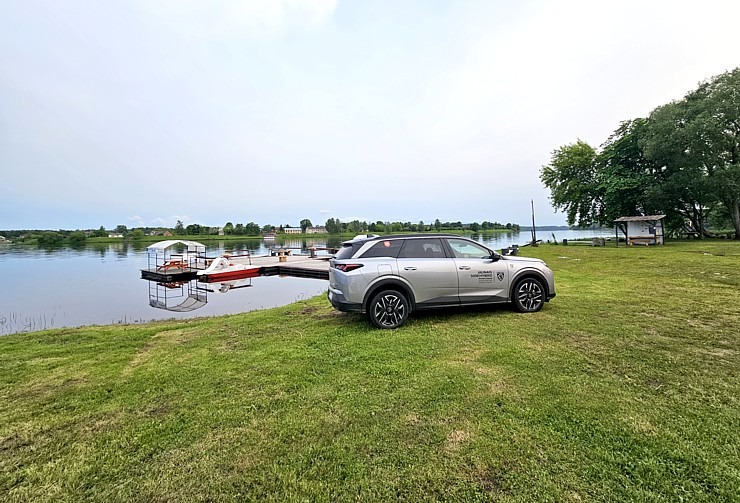 Sadarbībā ar «Europcar Latvija» ceļojam ar jauno septiņvietīgo «Peugeot 5008 GT Hybrid» 372239