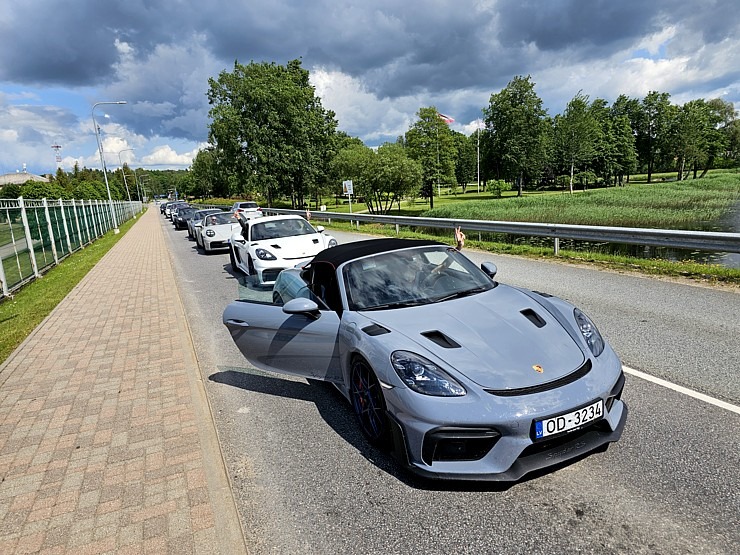Apceļojam Latviju ar sešiem dažādiem Porsche 911 un 718 spēkratiem 372602