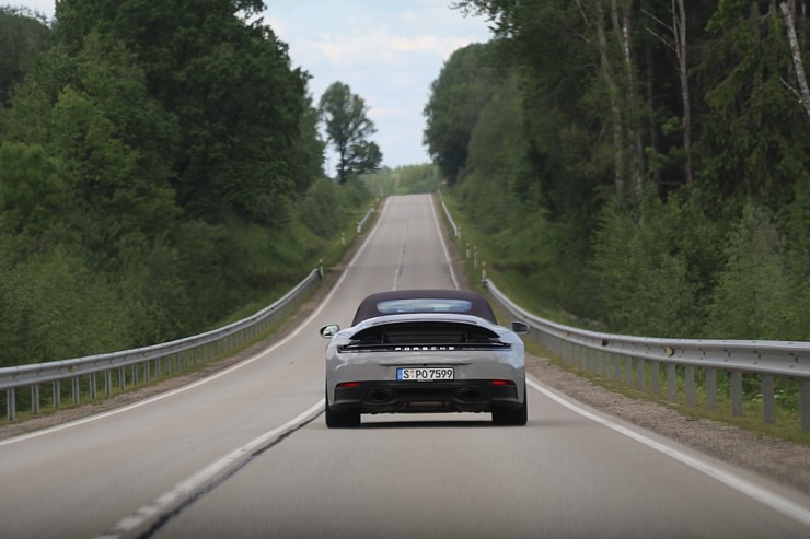 Apceļojam Latviju ar sešiem dažādiem Porsche 911 un 718 spēkratiem 372624