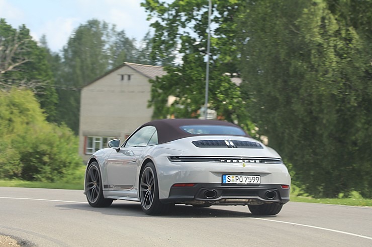 Apceļojam Latviju ar sešiem dažādiem Porsche 911 un 718 spēkratiem 372627