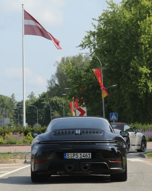 Apceļojam Latviju ar sešiem dažādiem Porsche 911 un 718 spēkratiem 372631