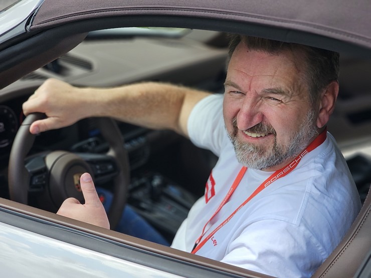 Iepazīstam 300 km garā maršrutā sešus dažādus Porsche 911 un 718 spēkratus 372662