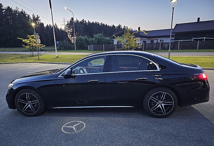 Sadarbībā ar auto nomu «Sixt Latvija» un «Mercedes-Benz E 200 Sedan» ceļojam par 115 eiro dienā 372679