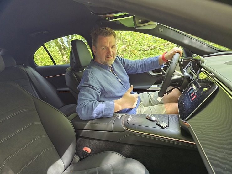 Sadarbībā ar auto nomu «Sixt Latvija» un «Mercedes-Benz E 200 Sedan» ceļojam par 115 eiro dienā 372692