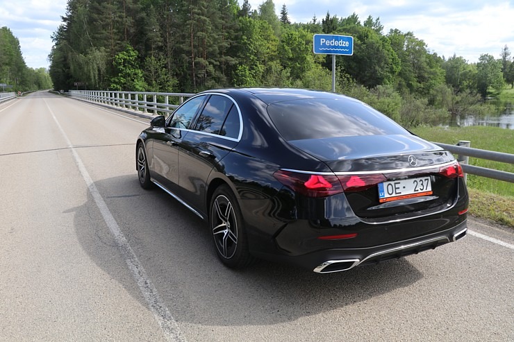 Sadarbībā ar auto nomu «SIXT Latvija» un «Mercedes-Benz E 200 Sedan» apceļojam Latgali 372748
