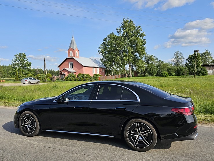 Sadarbībā ar auto nomu «SIXT Latvija» un «Mercedes-Benz E 200 Sedan» apceļojam Latgali 372754