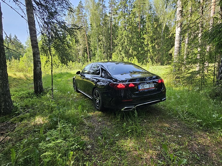 Sadarbībā ar auto nomu «SIXT Latvija» un «Mercedes-Benz E 200 Sedan» apceļojam Latgali 372741