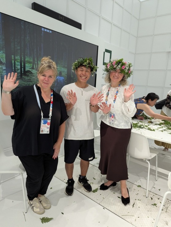 EXPO Osakā sirsnīgi aizvadīti Jāņi – japāņi sajūsmā par latviešu tradīcijām 372948