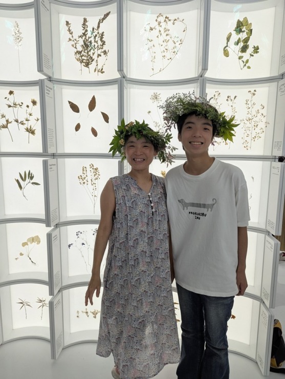 EXPO Osakā sirsnīgi aizvadīti Jāņi – japāņi sajūsmā par latviešu tradīcijām 372949