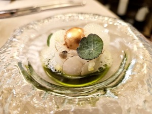 Vecrīgas Michelin saraksta viesnīcas «Grand Palace Hotel» restorāns «Seasons» piedāvā jaunu un izsmalcinātu ēdienkarti 21