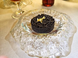Vecrīgas Michelin saraksta viesnīcas «Grand Palace Hotel» restorāns «Seasons» piedāvā jaunu un izsmalcinātu ēdienkarti 38