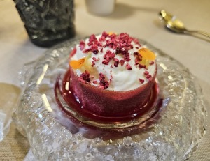 Vecrīgas Michelin saraksta viesnīcas «Grand Palace Hotel» restorāns «Seasons» piedāvā jaunu un izsmalcinātu ēdienkarti 39