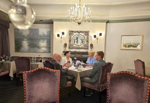 Vecrīgas Michelin saraksta viesnīcas «Grand Palace Hotel» restorāns «Seasons» piedāvā jaunu un izsmalcinātu ēdienkarti 4