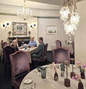 Vecrīgas Michelin saraksta viesnīcas «Grand Palace Hotel» restorāns «Seasons» piedāvā jaunu un izsmalcinātu ēdienkarti 43