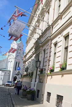 Vecrīgas Michelin saraksta viesnīcas «Grand Palace Hotel» restorāns «Seasons» piedāvā jaunu un izsmalcinātu ēdienkarti 49