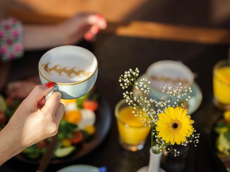 Ejam brokastīs (20 eiro) uz «Radisson Blu Ridzene Hotel» leģendāro restorānu «Piramīda». Foto: Radisson Blu Ridzene Hote 373424