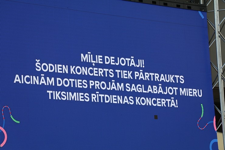 Foto mirkļi no deju lielkoncerta «Es atvēru Laimas dārzu» - XIII Latvijas Skolu jaunatnes dziesmu un deju svētki Foto mirkļi no deju lielkoncerta «Es atvēru Laimas dārzu» - XIII Latvijas Skolu jaunatnes dziesmu un deju svētki 373592