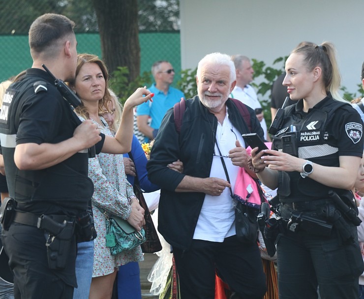 Foto mirkļi no deju lielkoncerta «Es atvēru Laimas dārzu» - XIII Latvijas Skolu jaunatnes dziesmu un deju svētki Foto mirkļi no deju lielkoncerta «Es atvēru Laimas dārzu» - XIII Latvijas Skolu jaunatnes dziesmu un deju svētki 373624