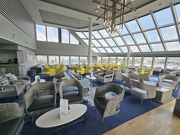 Rīgā pirmo reizi ienāk luksus kruīzu kuģis «Spirit of Adventure», kas pieder britu kompānijai «Saga Cruises» 373873