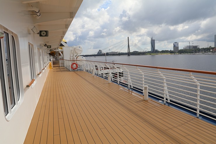 Rīgā pirmo reizi ienāk luksus kruīzu kuģis «Spirit of Adventure», kas pieder britu kompānijai «Saga Cruises» Rīgā pirmo reizi ienāk luksus kruīzu kuģis «Spirit of Adventure», kas pieder britu kompānijai «Saga Cruises» 373891