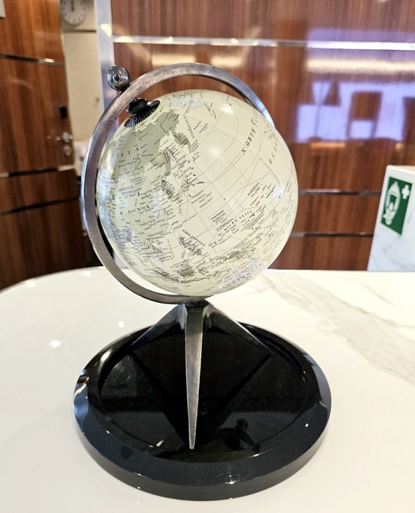 Rīgā pirmo reizi ienāk luksusa ekspedīciju kruīzu kuģis «World Traveller» zem Portugāles karoga 374134