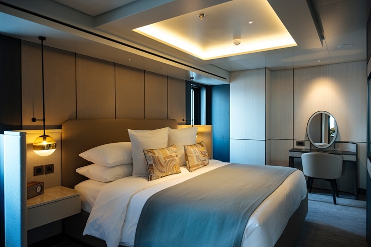 Rīgā ienāk pasaules slavenā zīmola «The Ritz-Carlton Yacht Collection» superjahta «ILMA». Foto: Valdis Skudre Rīgā ienāk pasaules slavenā zīmola «The Ritz-Carlton Yacht Collection» superjahta «ILMA». Foto: Valdis Skudre 374635