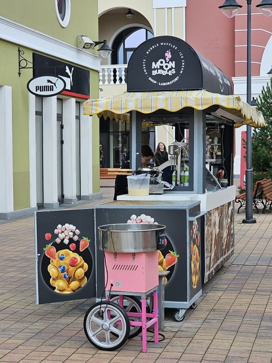Apmeklējam modernu iepirkšanās ciematu «Via Jurmala Outlet Village» 374818