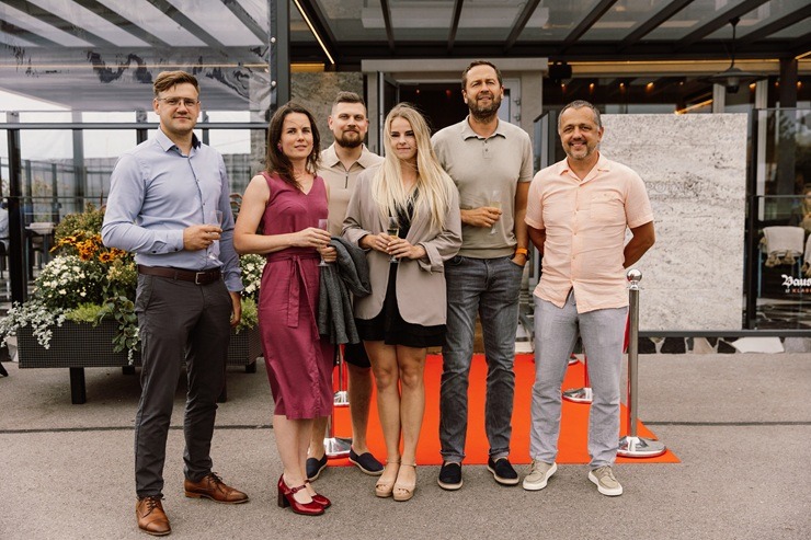 Rīgā durvis apmeklētājiem ver jauns grieķu restorāns 374836