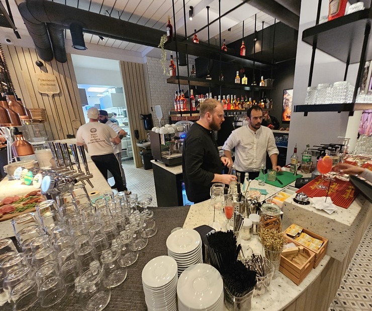 Vecrīgā atver jaunu itāļu restorānu «Casa Della Pasta», kur atradās slavenais «XL Pelmeņi» 374905